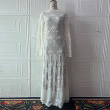 Load image into Gallery viewer, Lace Long Sleeve round Collar Dress Sexy Sexy French Slim Hollow Out Cutout Sheath Dress