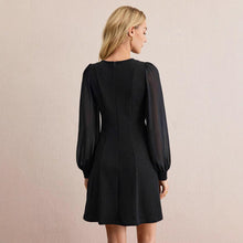 Load image into Gallery viewer, Early Spring Women Slim Fit Slimming Solid Color Clinch Stitching Long Sleeve Dress