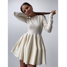 Load image into Gallery viewer, Round Neck Waist Trimming Knitted Dress Women All Match Advanced Pleated Woolen