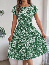 Load image into Gallery viewer, Spring Summer Elegant Floral Short Sleeve Large Hem Pleated Dress Women Clothing