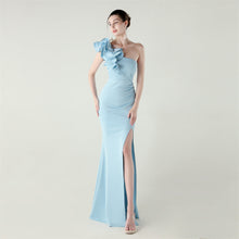 Load image into Gallery viewer, One Shoulder Craft Wave the Craft of Design Gross Satin High Slit Sexy Evening Dress Dinner Party Wedding Social Networking