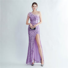 Load image into Gallery viewer, Heavy Industry Ostrich Hair Craft Beading Hair Oblique Shoulder Side Slit High End Evening Dress