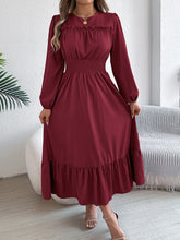Load image into Gallery viewer, Autumn Winter Solid Color Elegant Wooden Ear Cinched Pleated Maxi Dress Women Clothing