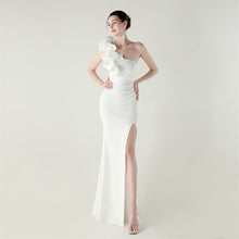 Load image into Gallery viewer, One Shoulder Craft Wave the Craft of Design Gross Satin High Slit Sexy Evening Dress Dinner Party Wedding Social Networking