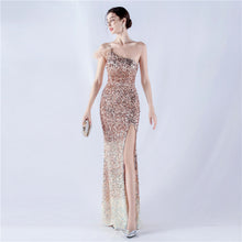 Load image into Gallery viewer, Dress Gradient Velvet Bottom Sequin Craft Order Ostrich Feather One Shoulder Diagonal Collar High Fork Evening Dress