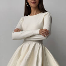 Load image into Gallery viewer, Round Neck Waist Trimming Knitted Dress Women All Match Advanced Pleated Woolen