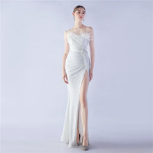 Load image into Gallery viewer, Ostrich Hair Craft Floral Wedding Annual Meeting High End Evening Dress