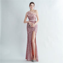 Load image into Gallery viewer, Heavy Industry Ostrich Hair Craft Beading Hair Oblique Shoulder Side Slit High End Evening Dress