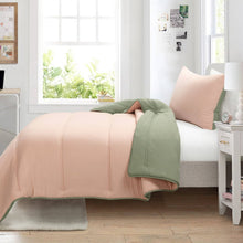 Load image into Gallery viewer, Twin/XL Soft Lightweight Reversible Quilted Comforter Set in Green/Pink