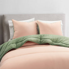 Load image into Gallery viewer, Twin/XL Soft Lightweight Reversible Quilted Comforter Set in Green/Pink