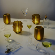 Load image into Gallery viewer, Cordless Mini Wavy Lamp