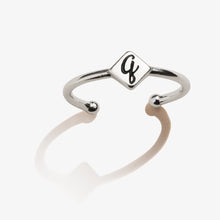 Load image into Gallery viewer, Initial Q Ring