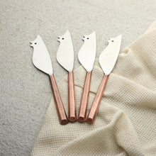 Load image into Gallery viewer, PLATEAU RATONCITO CHEESE SPREADER/KNIFE 4 PC. SET