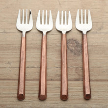 Load image into Gallery viewer, PLATEAU SARDINE TABLE FORKS 4 PC. SET