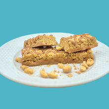 Load image into Gallery viewer, Peanut Surprise Bar - ProtiDiet