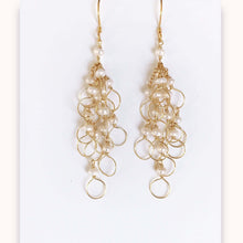 Load image into Gallery viewer, Pearl Gold Chain Loop Earrings