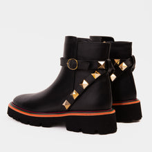 Load image into Gallery viewer, The Prag Black Leather Ankle Women Boot