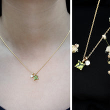 Load image into Gallery viewer, Princess Cut 1 Carat Peridot Pendant Necklace with Silver Chain