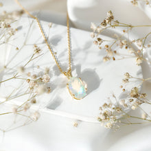Load image into Gallery viewer, 5.63 Carat Oval Shaped Huge Ethiopian Opal Necklace with Chain
