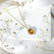 Load image into Gallery viewer, Genuine 2.5 Carat Citrine Diamond Vintage Necklace with Silver Chain