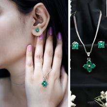 Load image into Gallery viewer, Natural Emerald Clover Jewelry Set for Women