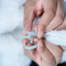 Load image into Gallery viewer, Certified Moissanite Cluster Eternity Band