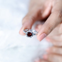 Load image into Gallery viewer, 1.7 Carat Round Cut Garnet Flower Engagement Ring for Women