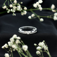 Load image into Gallery viewer, Bezel Set Diamond Unisex Wedding Band