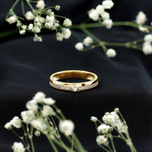 Load image into Gallery viewer, Bezel Set Diamond Unisex Wedding Band