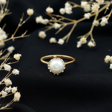 Load image into Gallery viewer, Cultured 7.4 Carat Freshwater Pearl Solitaire Engagement Ring