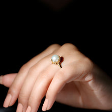 Load image into Gallery viewer, Cultured 7.4 Carat Freshwater Pearl Solitaire Engagement Ring