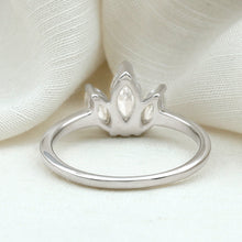 Load image into Gallery viewer, Marquise Cut Lab Grown Diamond 3 Stone Engagement Ring