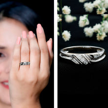 Load image into Gallery viewer, Certified Diamond Three Stone Band Ring for Men