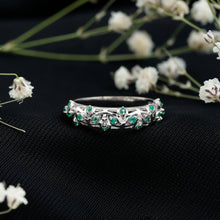 Load image into Gallery viewer, Natural Emerald Filigree Wedding Band for Women