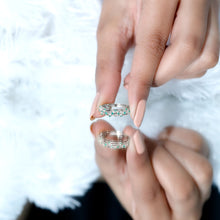 Load image into Gallery viewer, Natural Emerald Filigree Wedding Band for Women