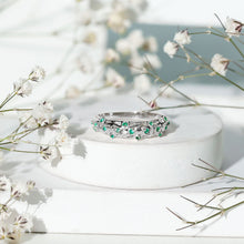Load image into Gallery viewer, Natural Emerald Filigree Wedding Band for Women