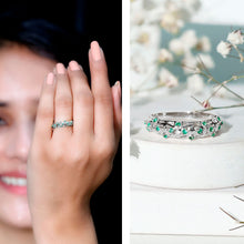 Load image into Gallery viewer, Natural Emerald Filigree Wedding Band for Women