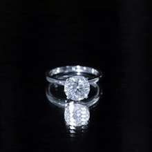 Load image into Gallery viewer, 2 Carat Lab Grown Diamond Classic Engagement Ring in Silver