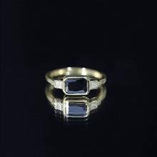 Load image into Gallery viewer, Lab Grown Black Diamond Bezel Set Engagement Ring For Women