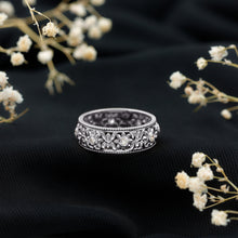 Load image into Gallery viewer, Floral Inspired Lab Grown Diamond Filigree Wedding Band