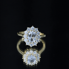 Load image into Gallery viewer, Genuine 1 Carat Sky Blue Topaz Oval Engagement Ring with Certificate