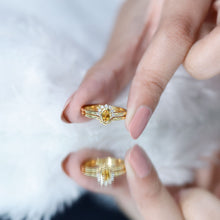 Load image into Gallery viewer, Natural Oval Citrine Promise Ring Set with Diamond
