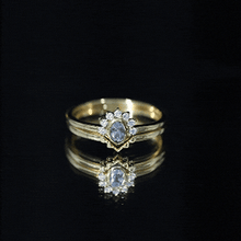 Load image into Gallery viewer, Natural Oval Cut Aquamarine Wedding Ring Set with Diamond Halo