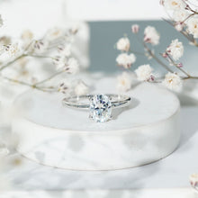Load image into Gallery viewer, Certified 6X8mm Solitaire Moissanite Oval Engagement Ring