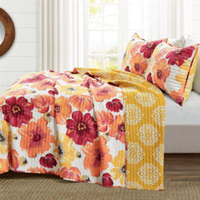 Load image into Gallery viewer, Full/Queen Red Orange Flowers Lightweight Polyester Microfiber Quilt Set