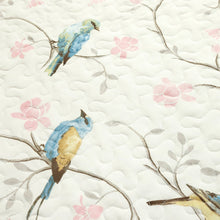 Load image into Gallery viewer, Full/Queen Reversible Lightweight Polyester Floral Birds 3 Piece Quilt Set