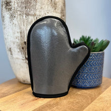 Load image into Gallery viewer, Double-Sided Velvet Tanning Mitt — Flawless Application Every Time