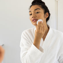 Load image into Gallery viewer, Reusable Makeup Remover Cloths: 4 Pack