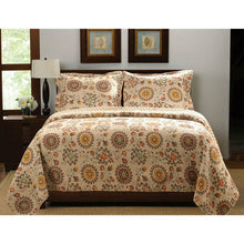 Load image into Gallery viewer, King Retro Moon Shaped Floral Medallion Reversible 3 Piece Quilt Set
