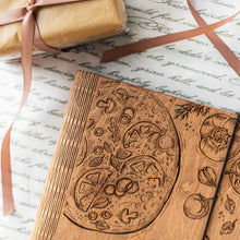 Load image into Gallery viewer, Wooden Recipe Book – Pizza Recipes